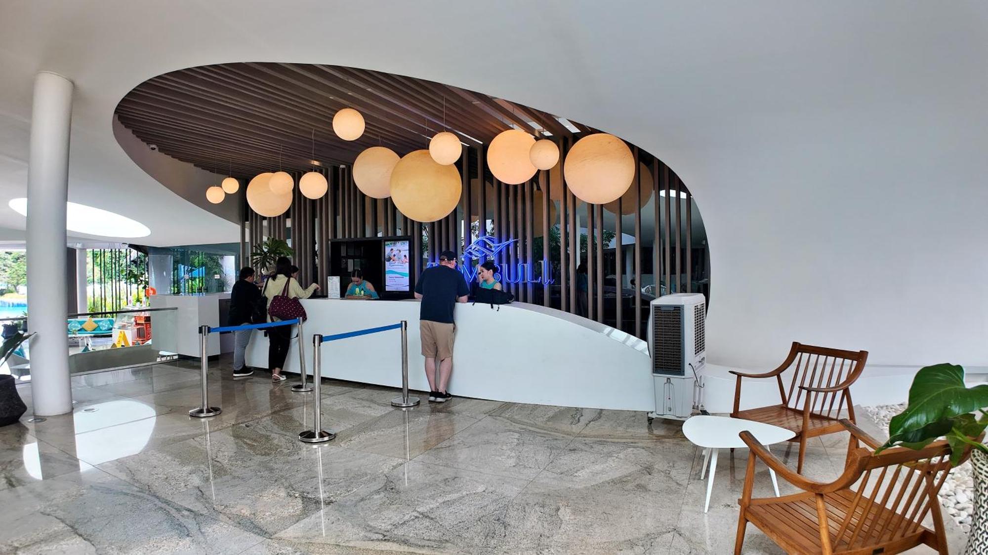 Dominiks Quite And Elegant Studio Ocean View Pool At Tambuli Resort High Floor Lapu-Lapu City Exterior photo